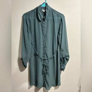 Charlotte Russe kimono. Size medium.